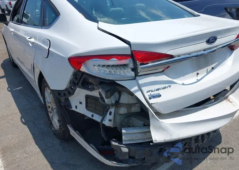 2017 Ford Fusion S из США, поврежденный, VIN 3FA6P0G71HR164531